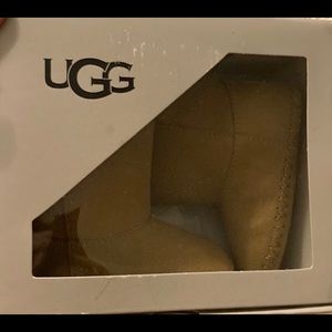 NIB UGG Infant I Caden Booties Size 02/03